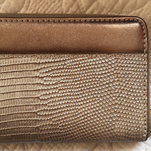 NEW Tahari Metallic Taupe Gray Wallet - Picture 5 of 8